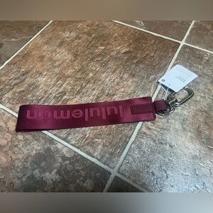 Lululemon neverlost Keychain